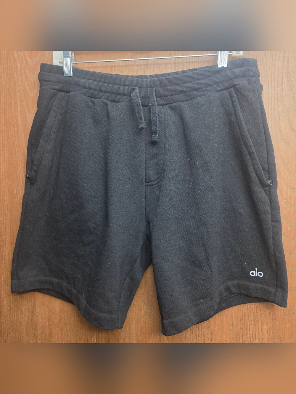 ALO Yoga Men's Black Athletic Drawstring Shorts
